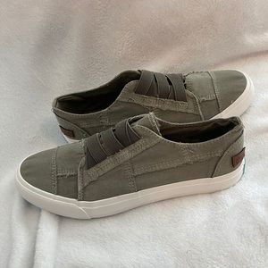 Brand new Blowfish Shoes